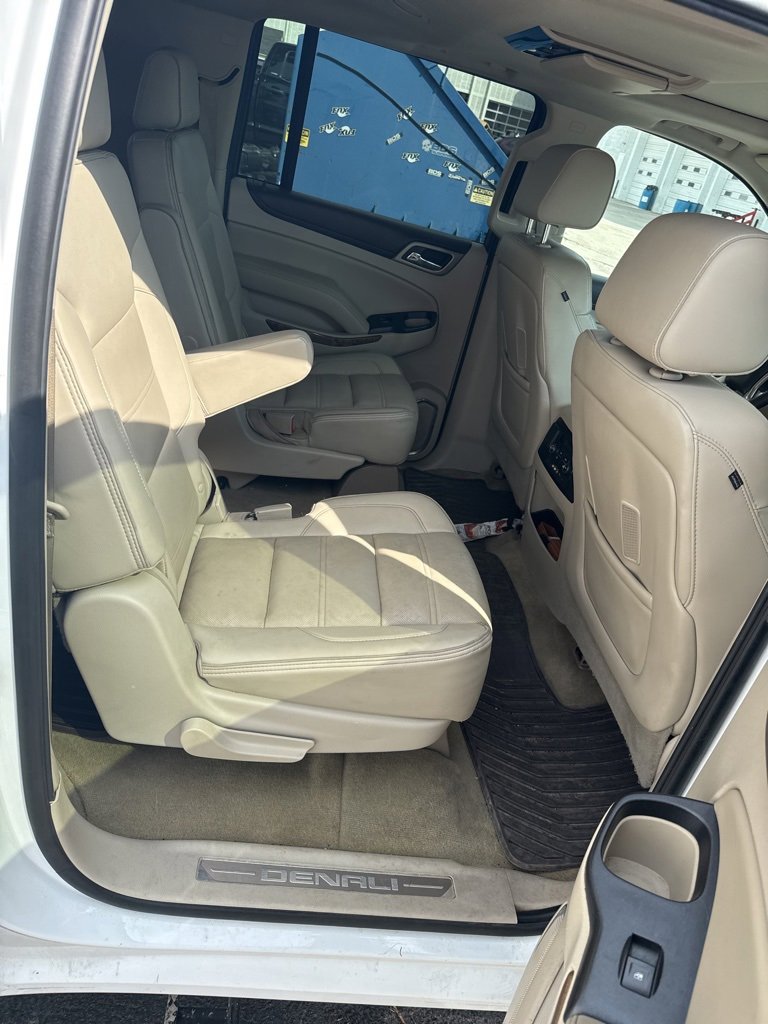 2016 Gmc Yukon XL Denali photo 3