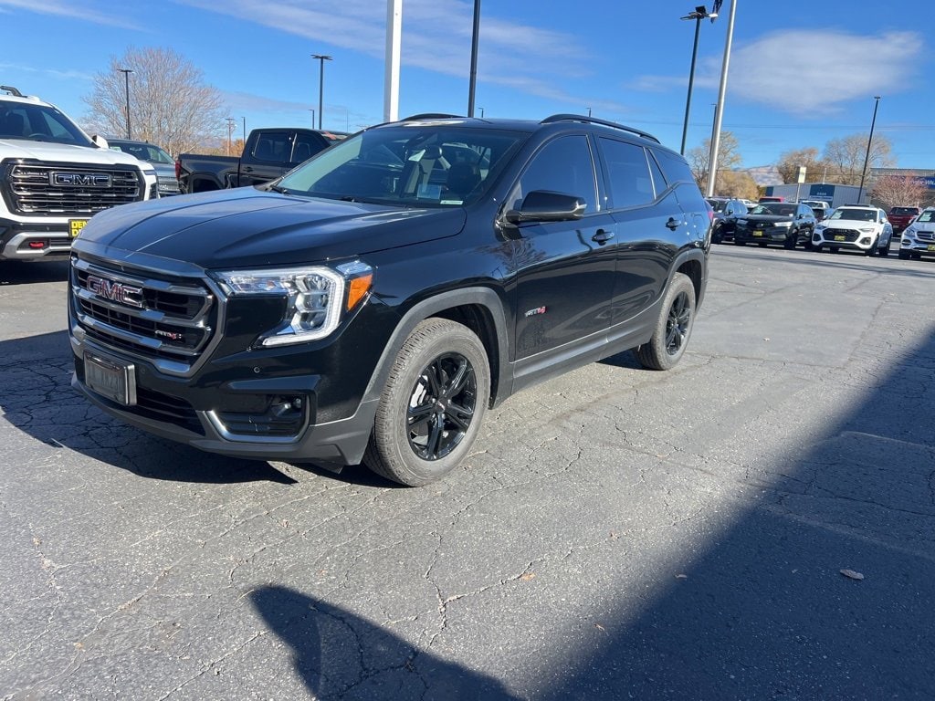 Used 2022 GMC Terrain AT4 SUV