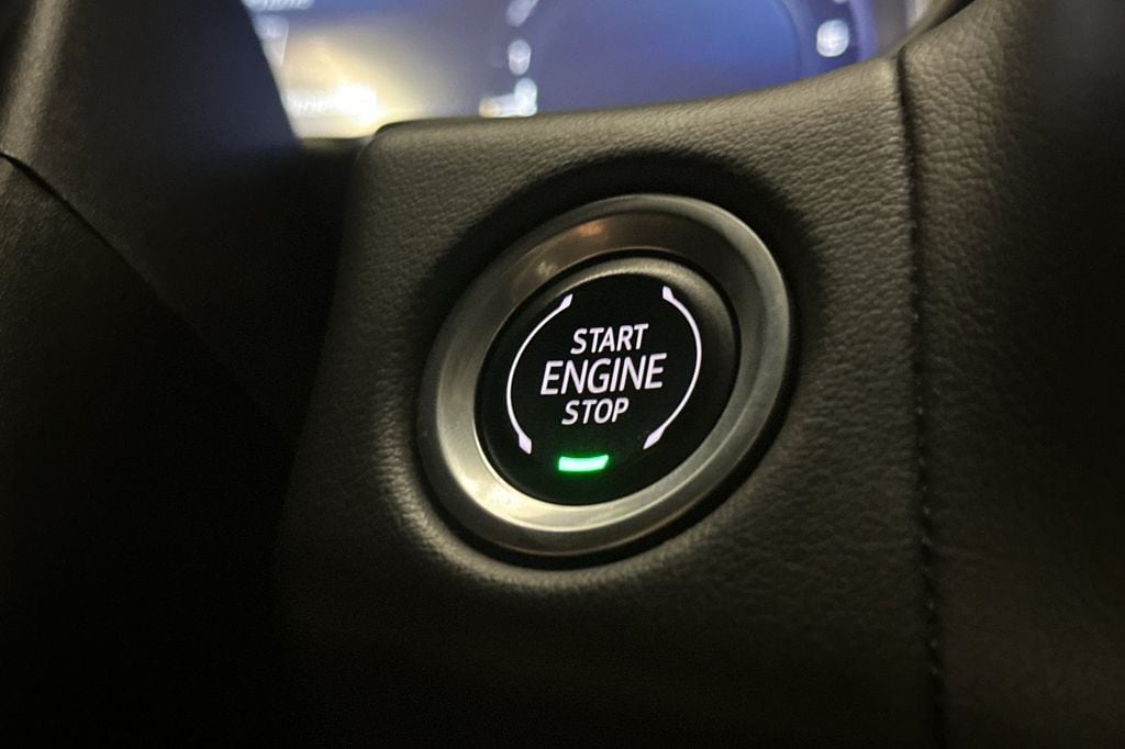 2024 Chevrolet Suburban LT - Photo 24