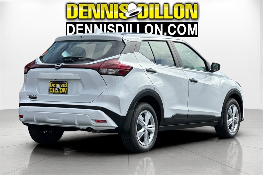 New 2025 Nissan Kicks Play S SUV