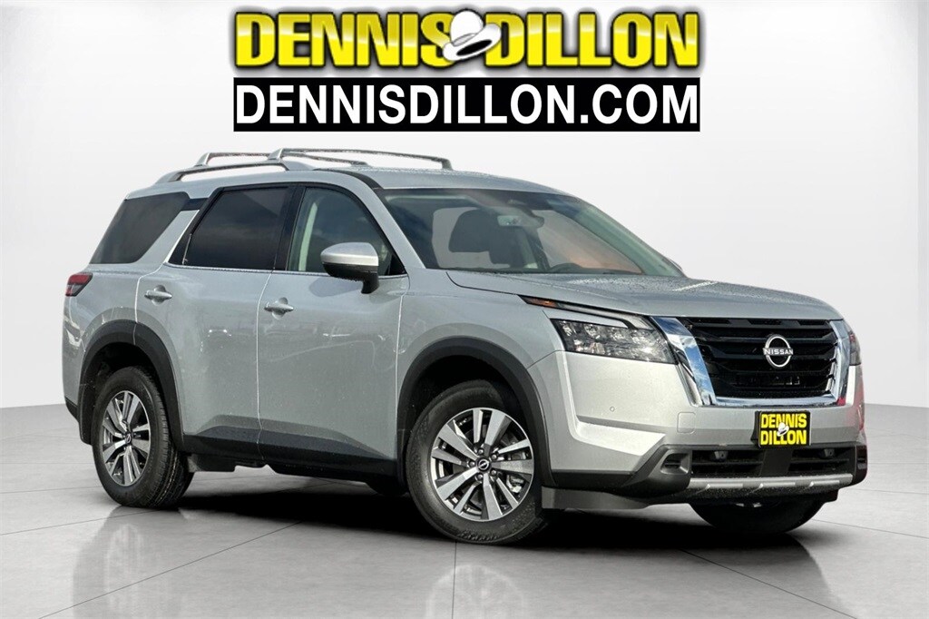 Used 2025 Nissan Pathfinder SL SUV