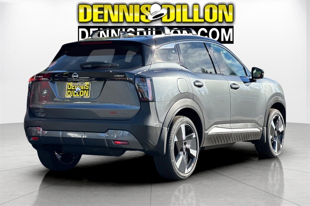 New 2026 Nissan Kicks SR SUV