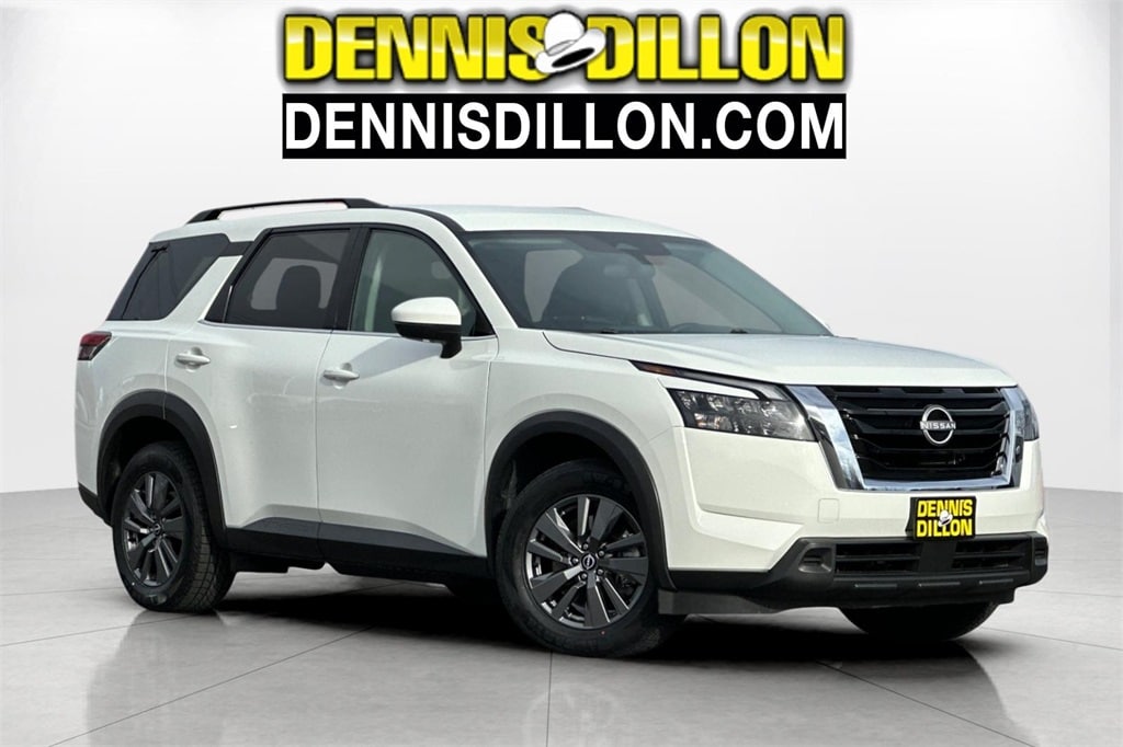 2024 Nissan Pathfinder SV's photo