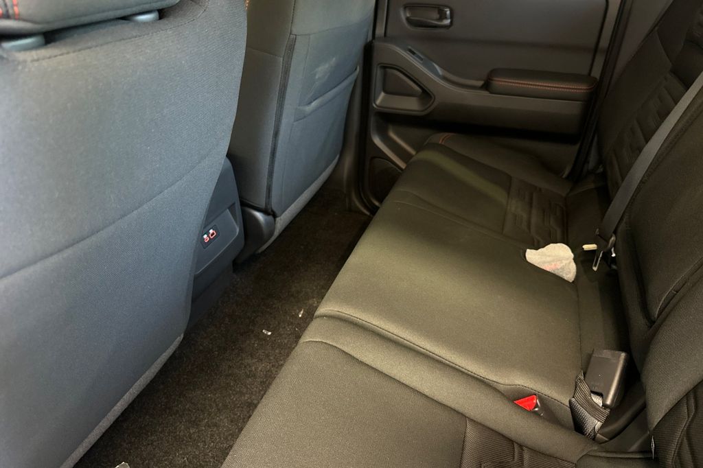 2026 Nissan Frontier PRO-4X - Photo 11