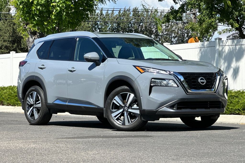 2023 Nissan Rogue SL AWD's photo
