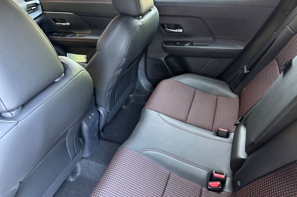 2026 Nissan KICKS SR AWD - Photo 14