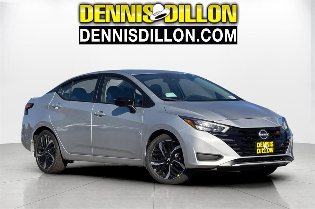 2025 Nissan Versa Sedan SR's photo