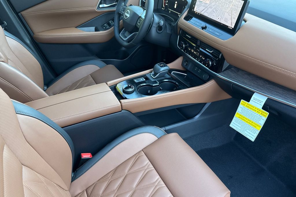 2026 Nissan Rogue Platinum - Photo 15