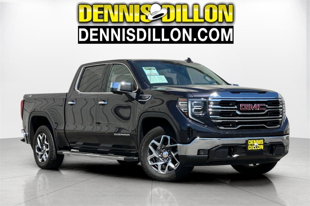 2023 GMC Sierra 1500 SLT's photo