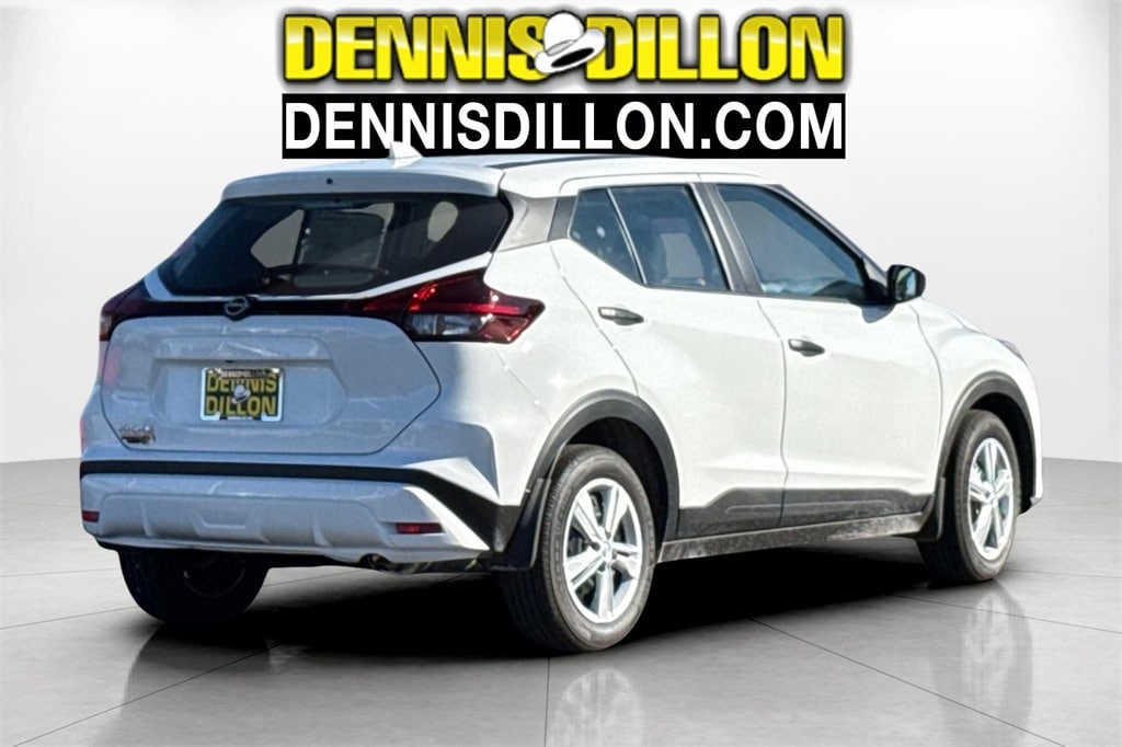 New 2025 Nissan Kicks Play S SUV