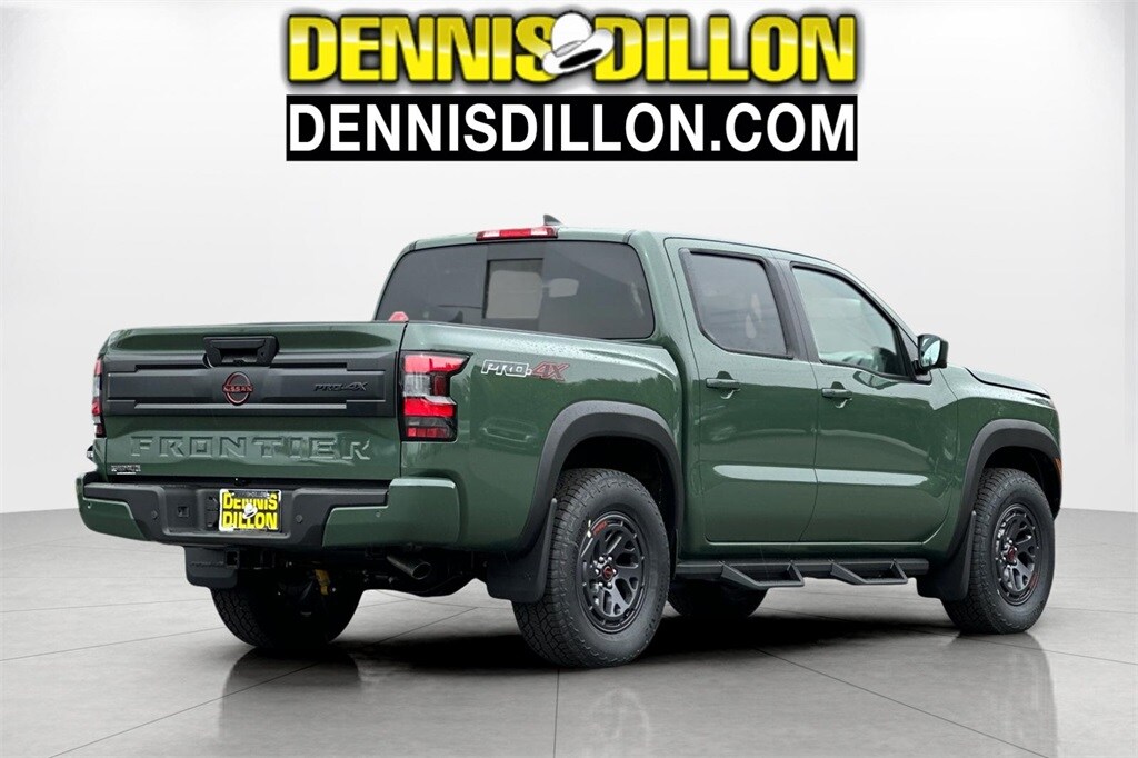 2025 Nissan Frontier PRO-4X photo 3
