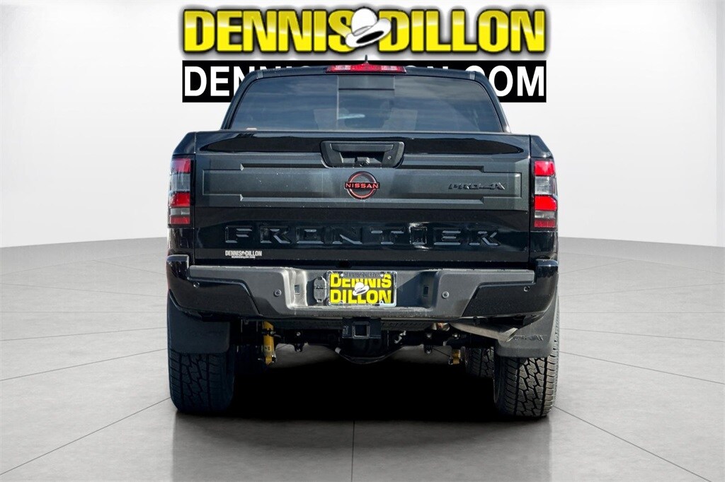 2025 Nissan Frontier PRO-4X photo 3