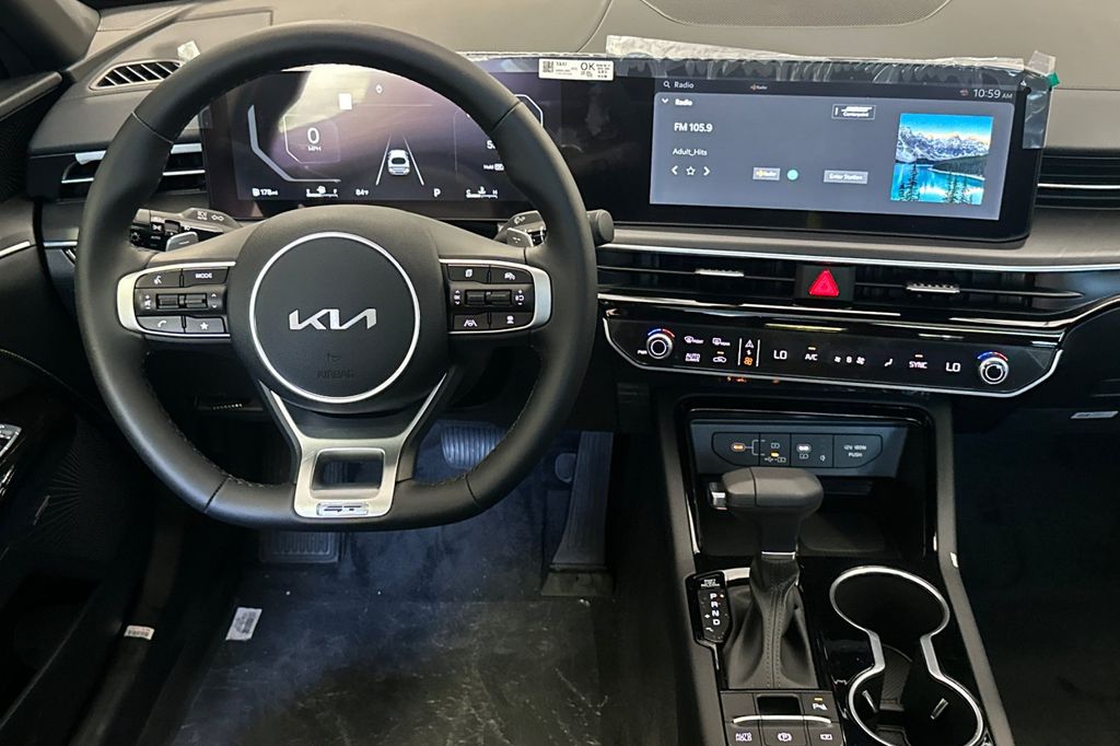 2026 Kia K5 GT - Photo 15