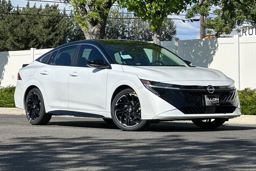 2026 Nissan Sentra SR CVT's photo