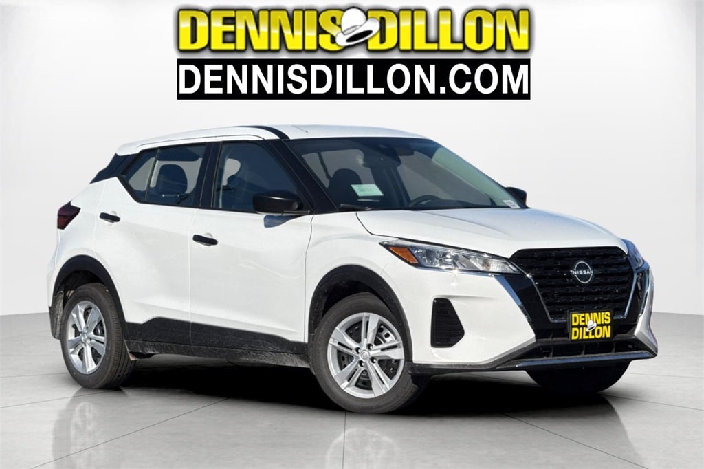 New 2025 Nissan Kicks Play S SUV