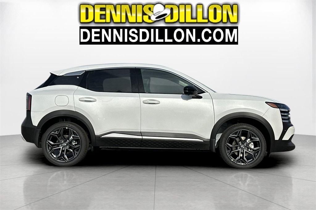 New 2026 Nissan Kicks SR SUV