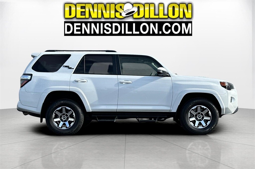 2022 Toyota 4Runner TRD Premium photo 2
