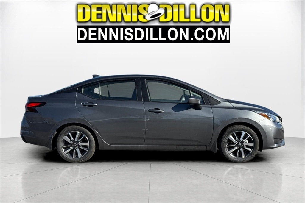 New 2025 Nissan Versa 1.6 SV Sedan