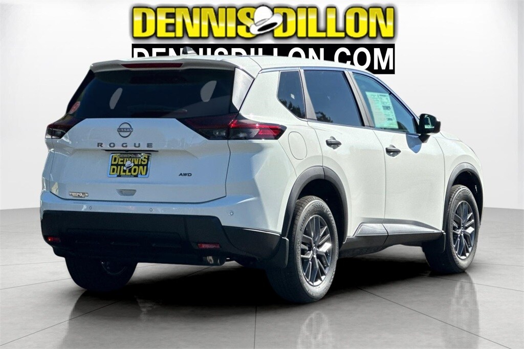 2026 Nissan Rogue S photo 3