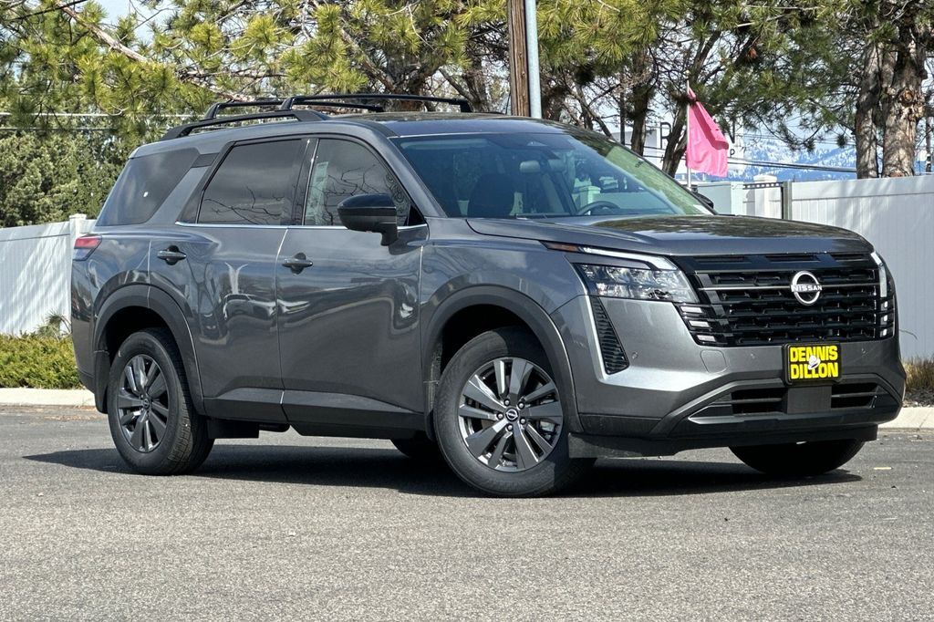 2026 Nissan Pathfinder SV 4WD's photo