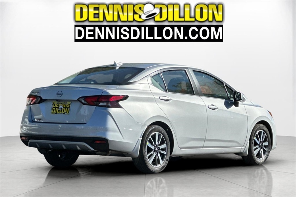 New 2025 Nissan Versa 1.6 SV Sedan