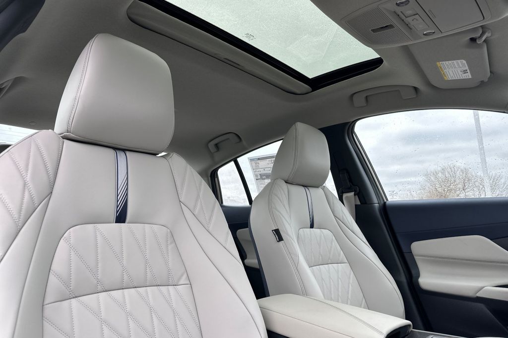 2026 Nissan Sentra SL - Photo 15
