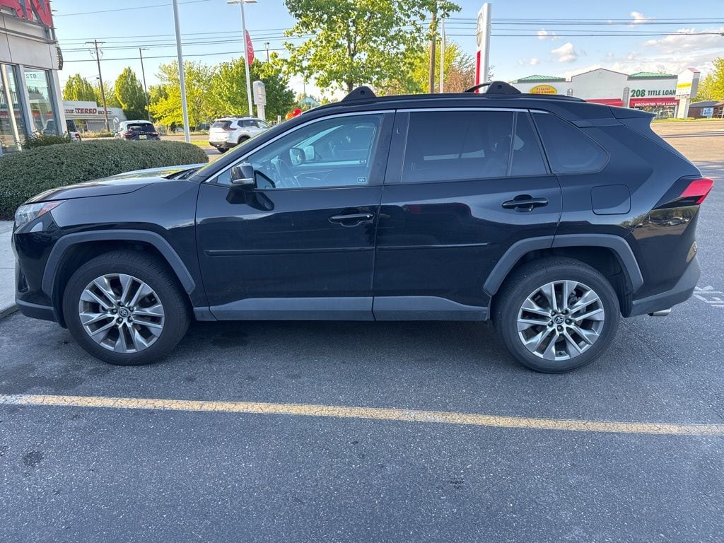 Used 2022 Toyota RAV4 XLE Premium SUV