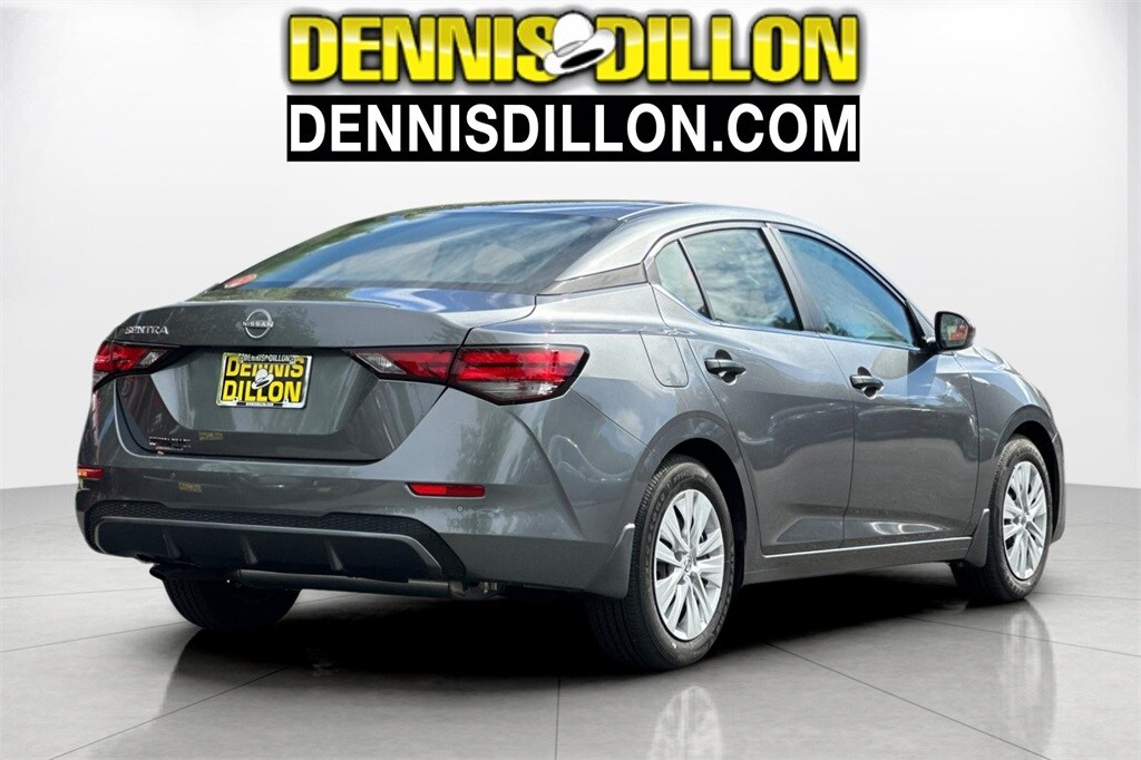 2025 Nissan Sentra S photo 2