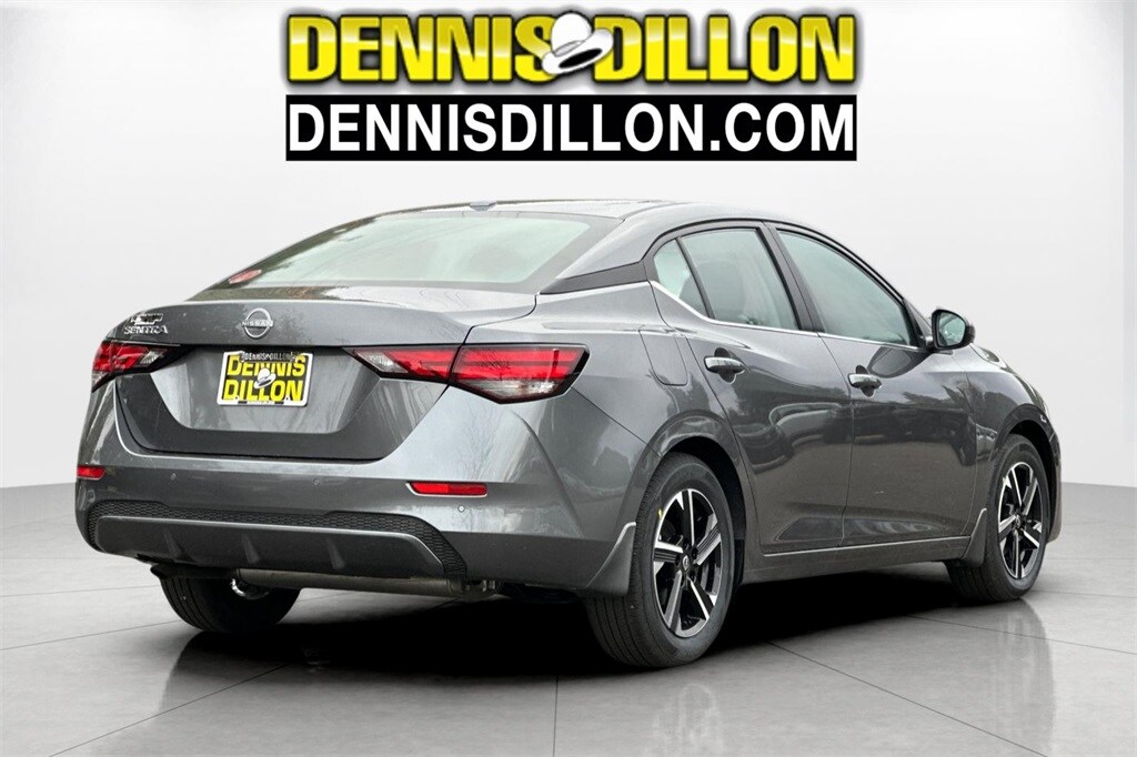 2025 Nissan Sentra SV photo 3