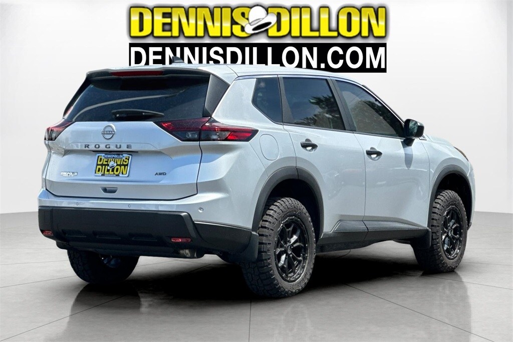 2025 Nissan Rogue S photo 2