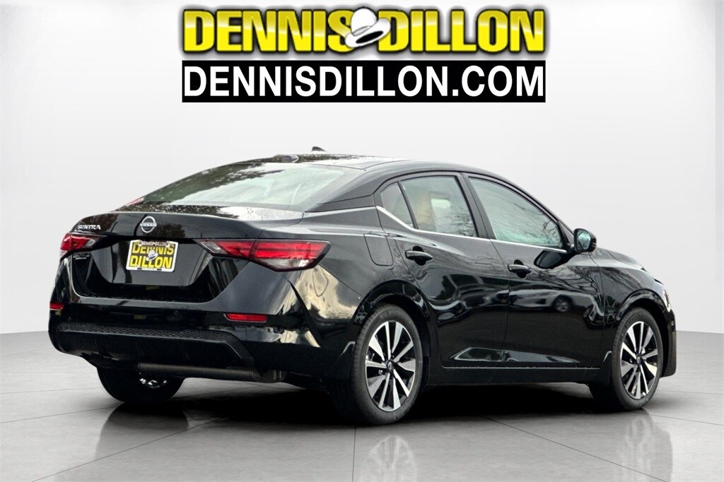 2025 Nissan Sentra SV photo 3