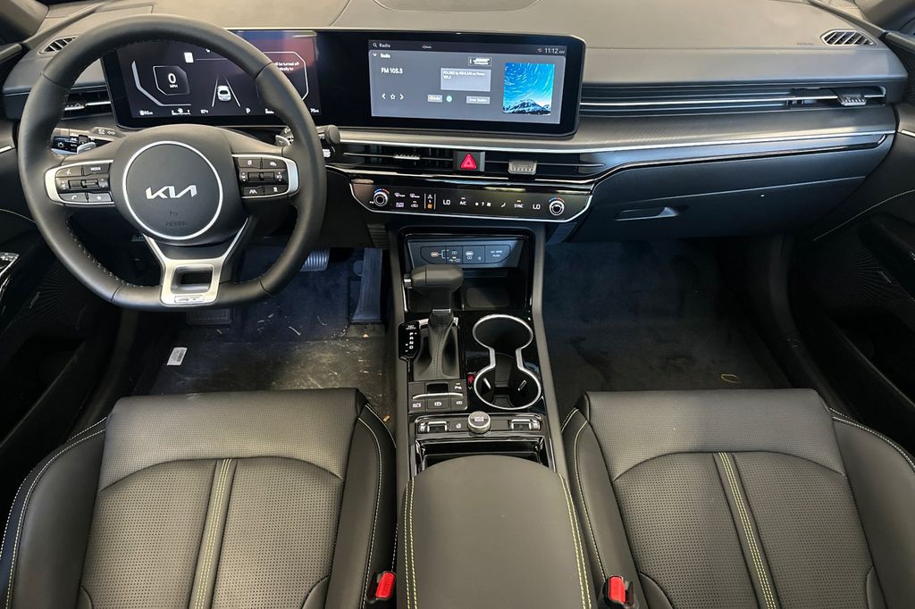 2026 Kia K5 GT - Photo 14