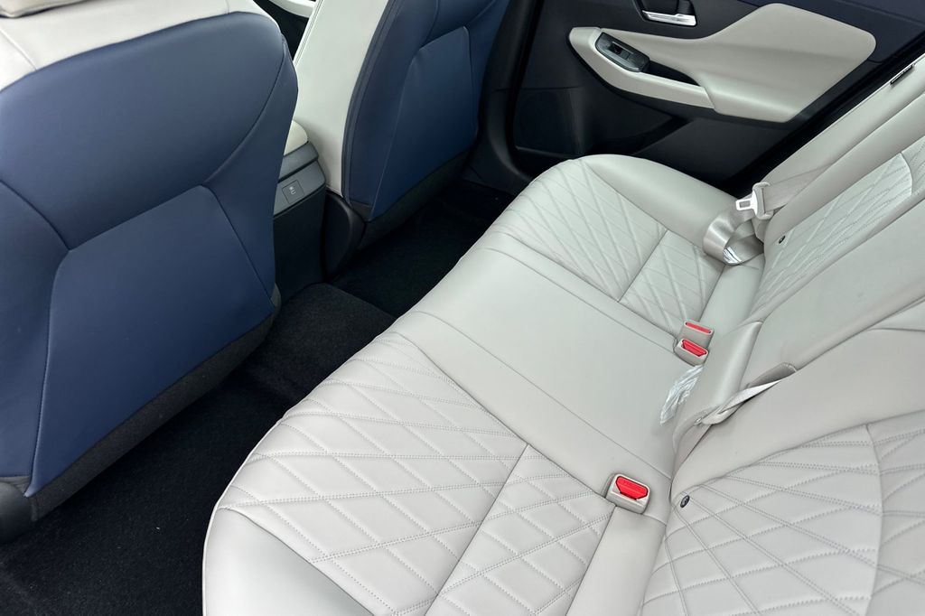 2026 Nissan Sentra SL - Photo 11