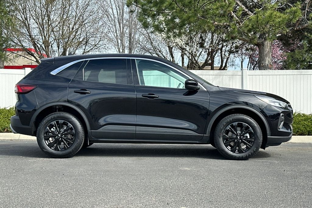 Used 2024 Ford Escape Active SUV