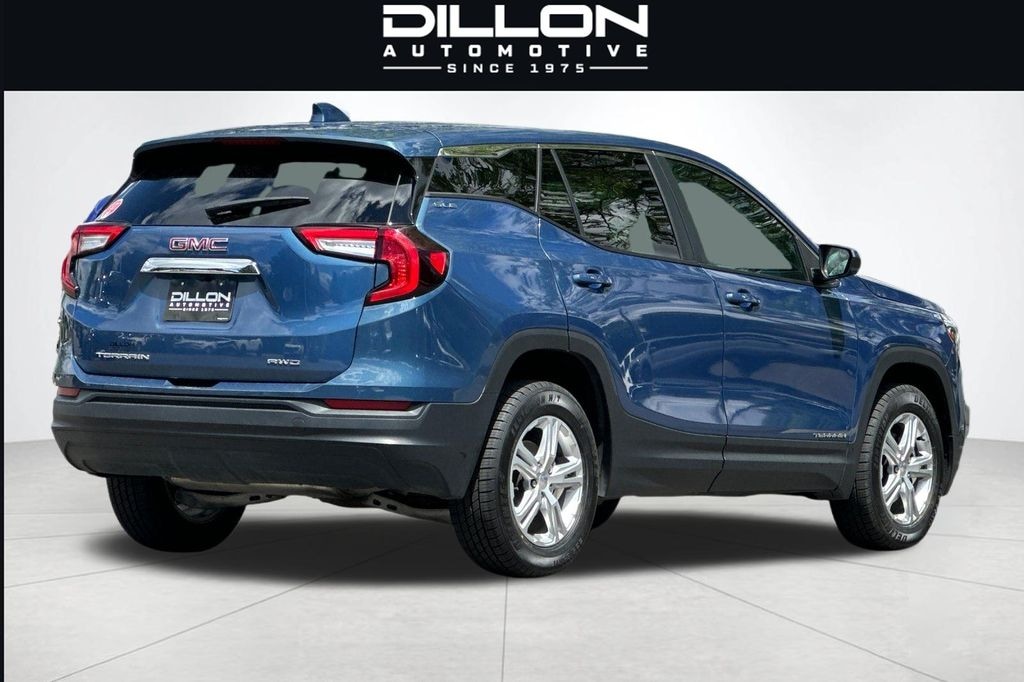 Used 2024 GMC Terrain SLE SUV