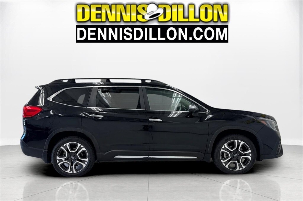 2023 Subaru Ascent Touring photo 2