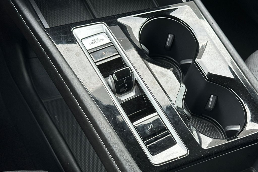 2024 Volkswagen Atlas SE w/Tech - Photo 23