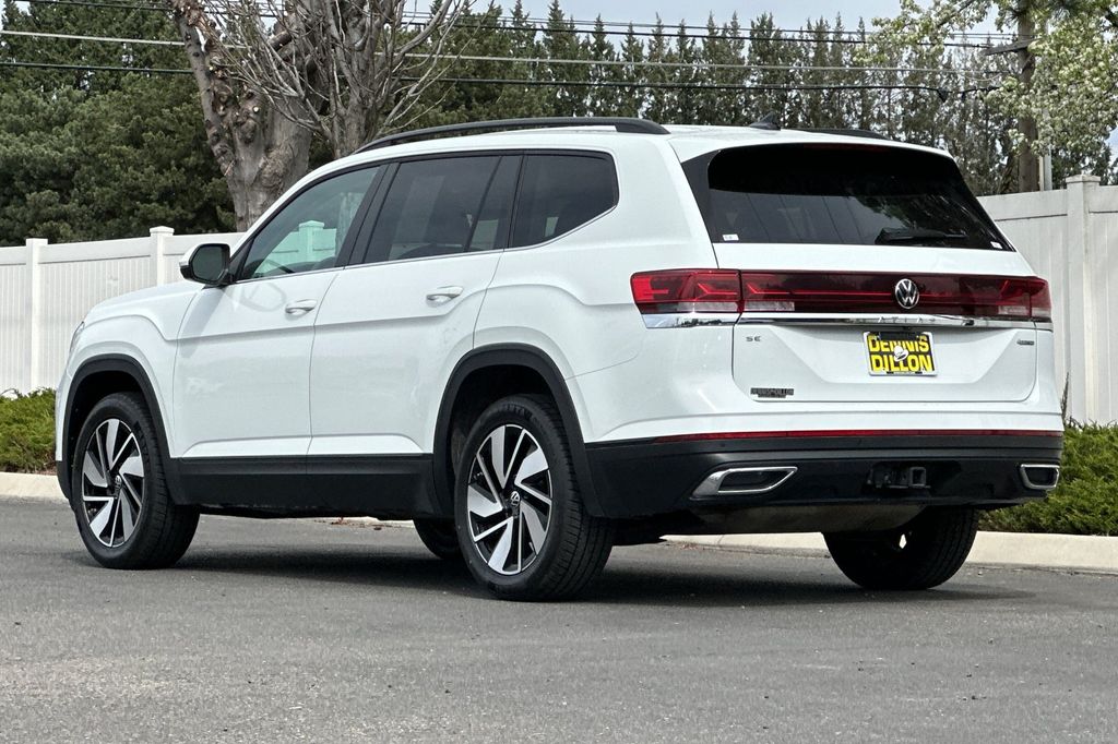 2024 Volkswagen Atlas SE w/Tech - Photo 6