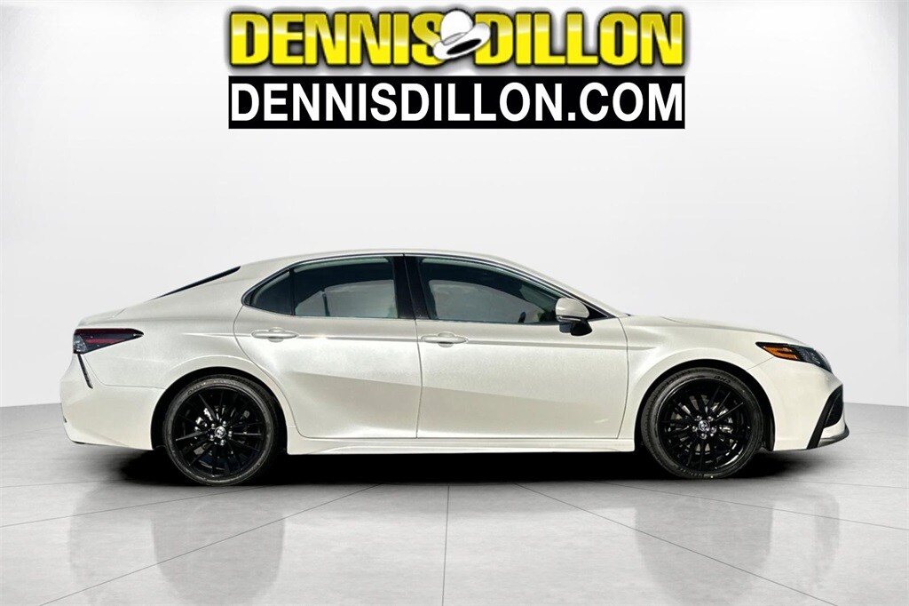 2023 Toyota Camry XSE V6 photo 2