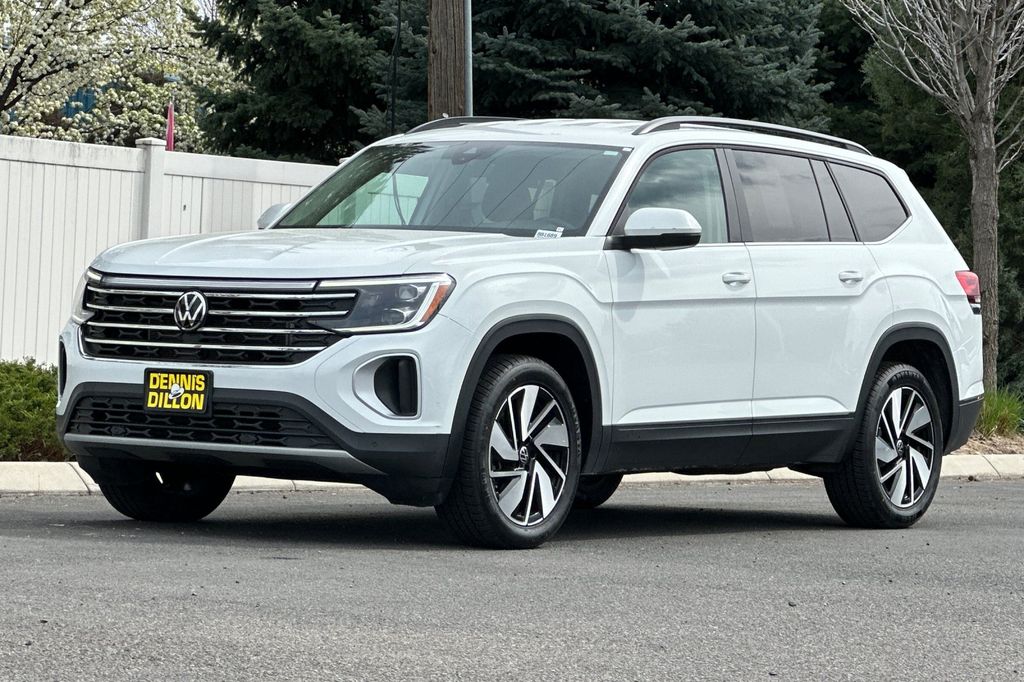 2024 Volkswagen Atlas SE w/Tech - Photo 8