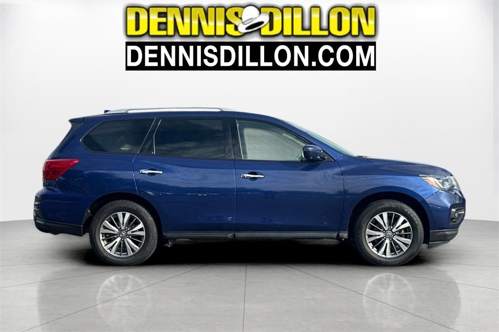 Used 2020 Nissan Pathfinder SL SUV