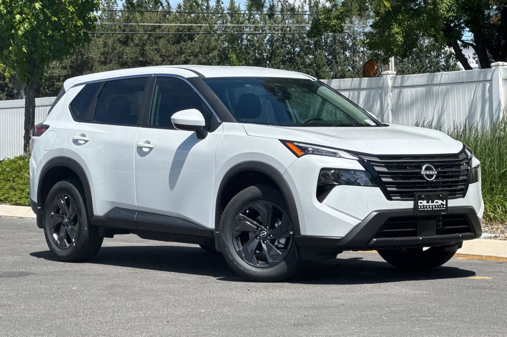 2026 Nissan Rogue SV AWD's photo