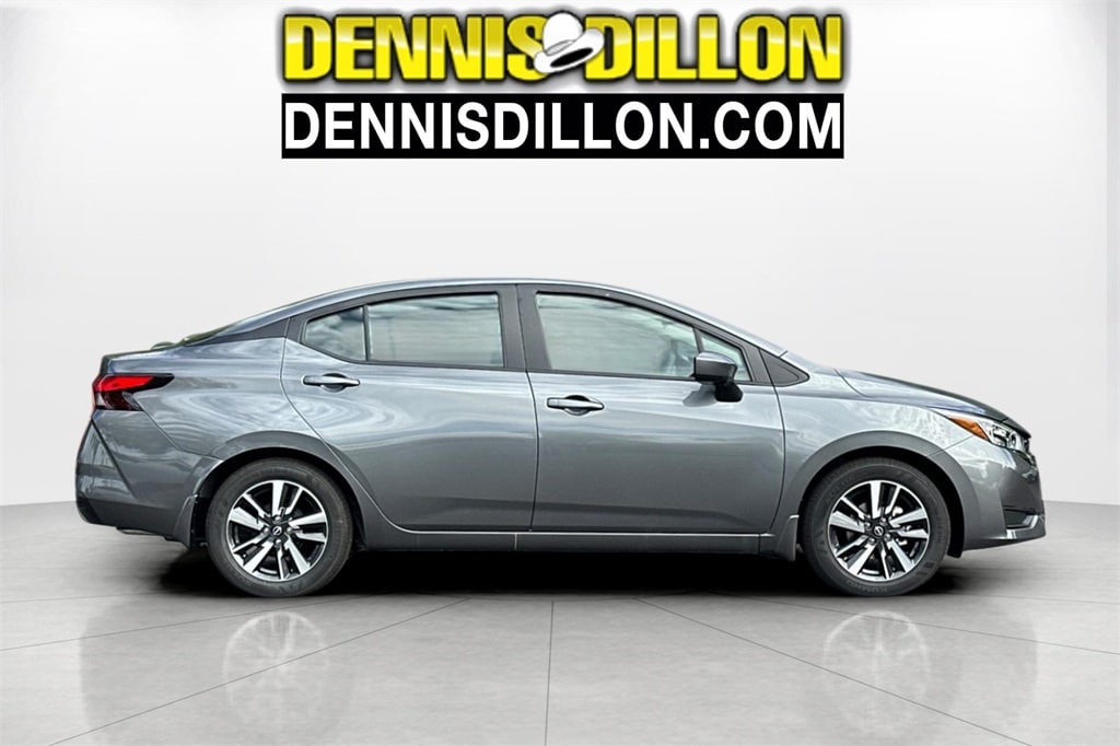 New 2025 Nissan Versa 1.6 SV Sedan