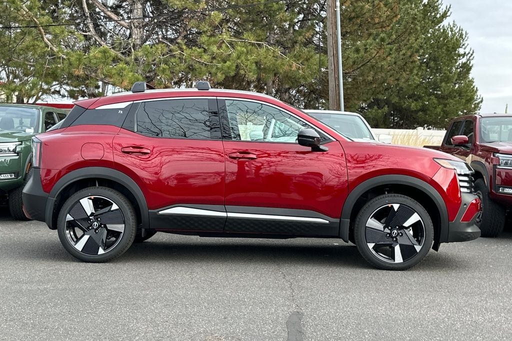 New 2026 Nissan Kicks SR SUV