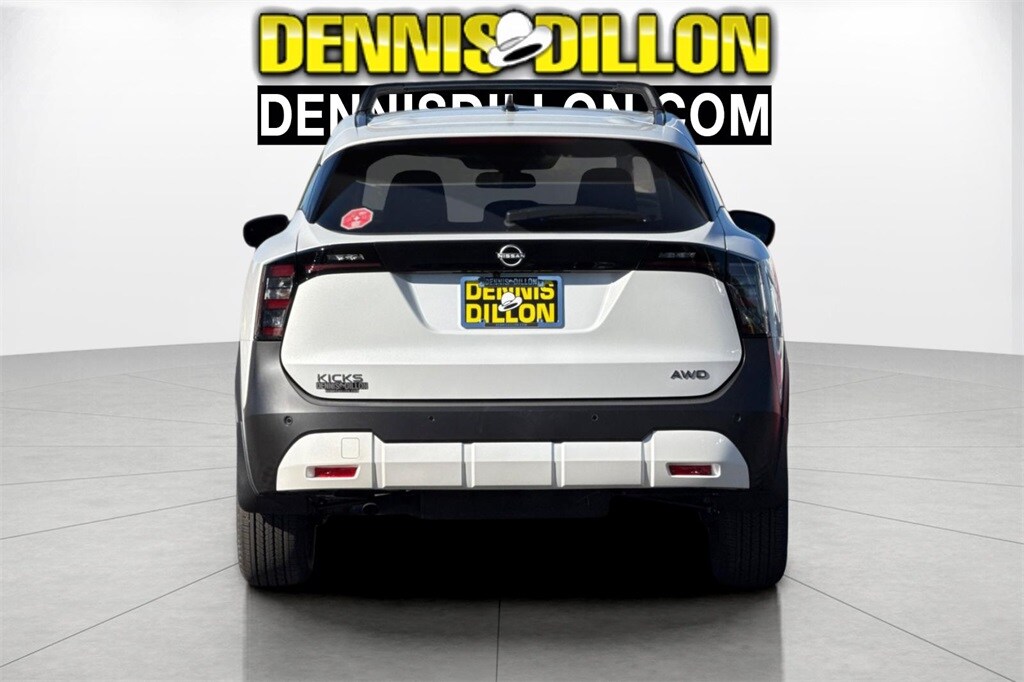 2026 Nissan Kicks SV photo 4