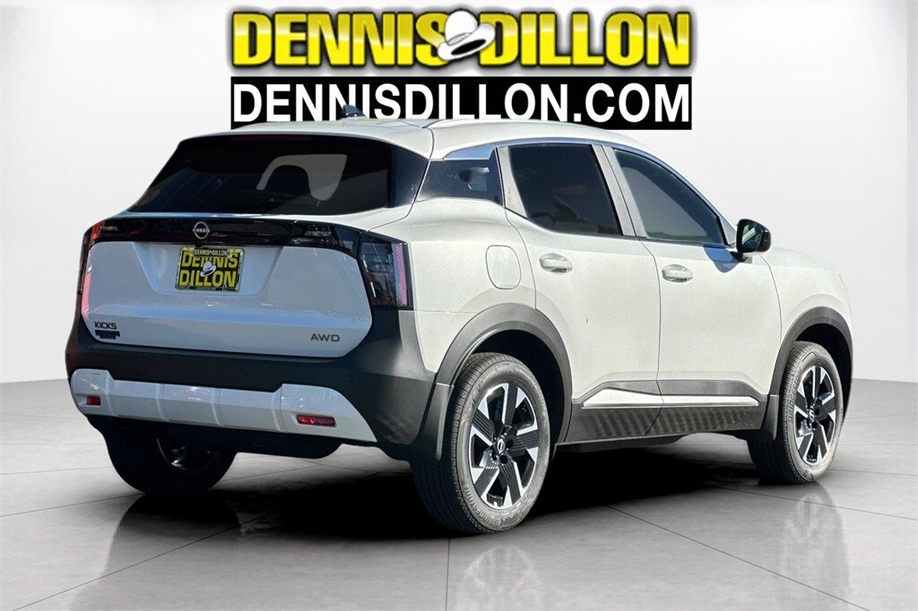 2026 Nissan Kicks SV photo 2