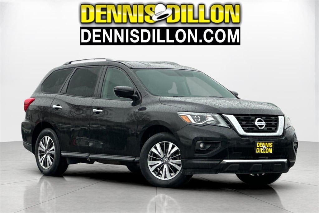 2020 Nissan Pathfinder SL's photo