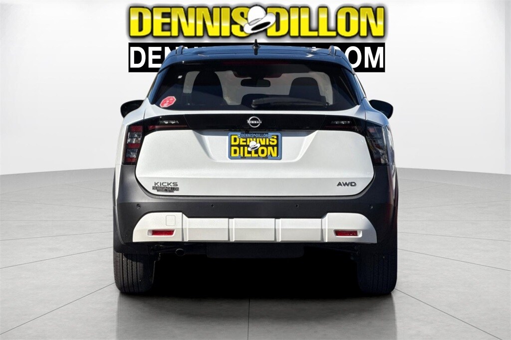 2026 Nissan Kicks SV photo 3
