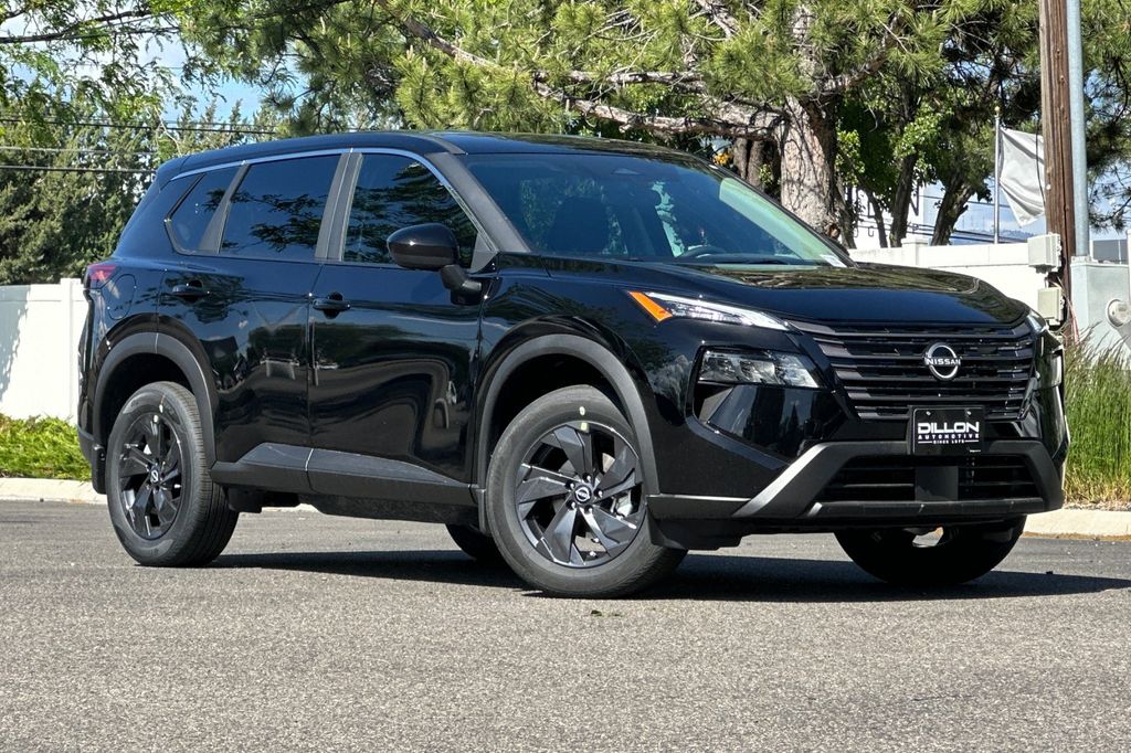 2026 Nissan Rogue SV AWD's photo