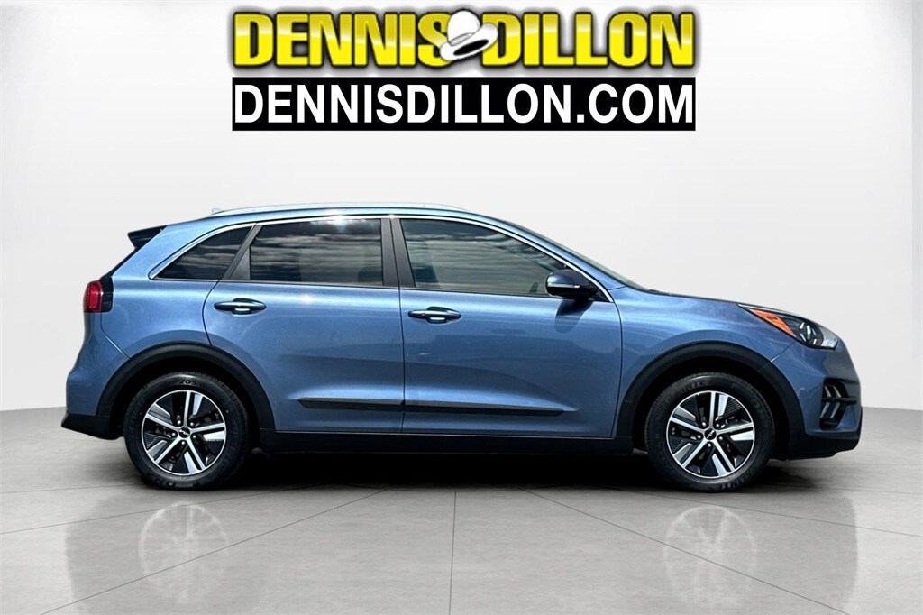 Used 2022 Kia Niro Plug-In Hybrid EX Premium SUV